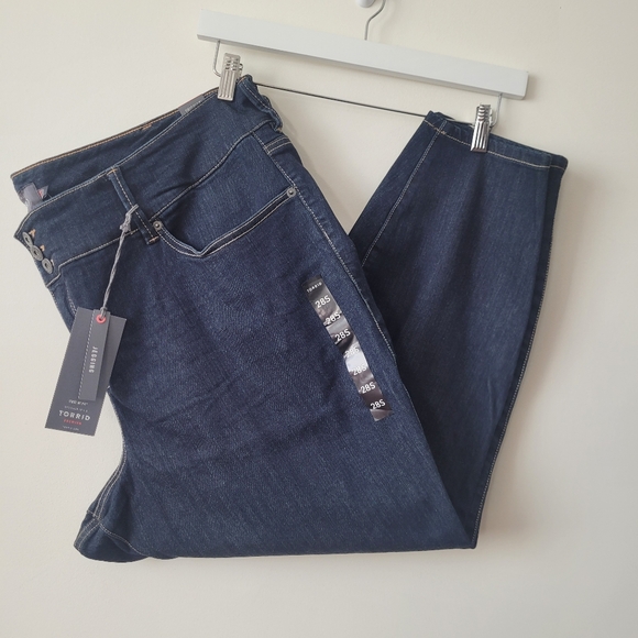 NWT Torrid Premium Stretch Jegging Dark Seas Wash Ankle Length Brand  Size 28 - Picture 2 of 11